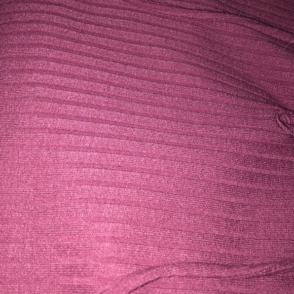 Pink tiny lace up tank - Picture 2 of 3